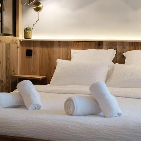 Apartment Emeraude - Centre Village - Aravistour